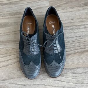 Clarks Women's Two-Tone Oxford Shoes